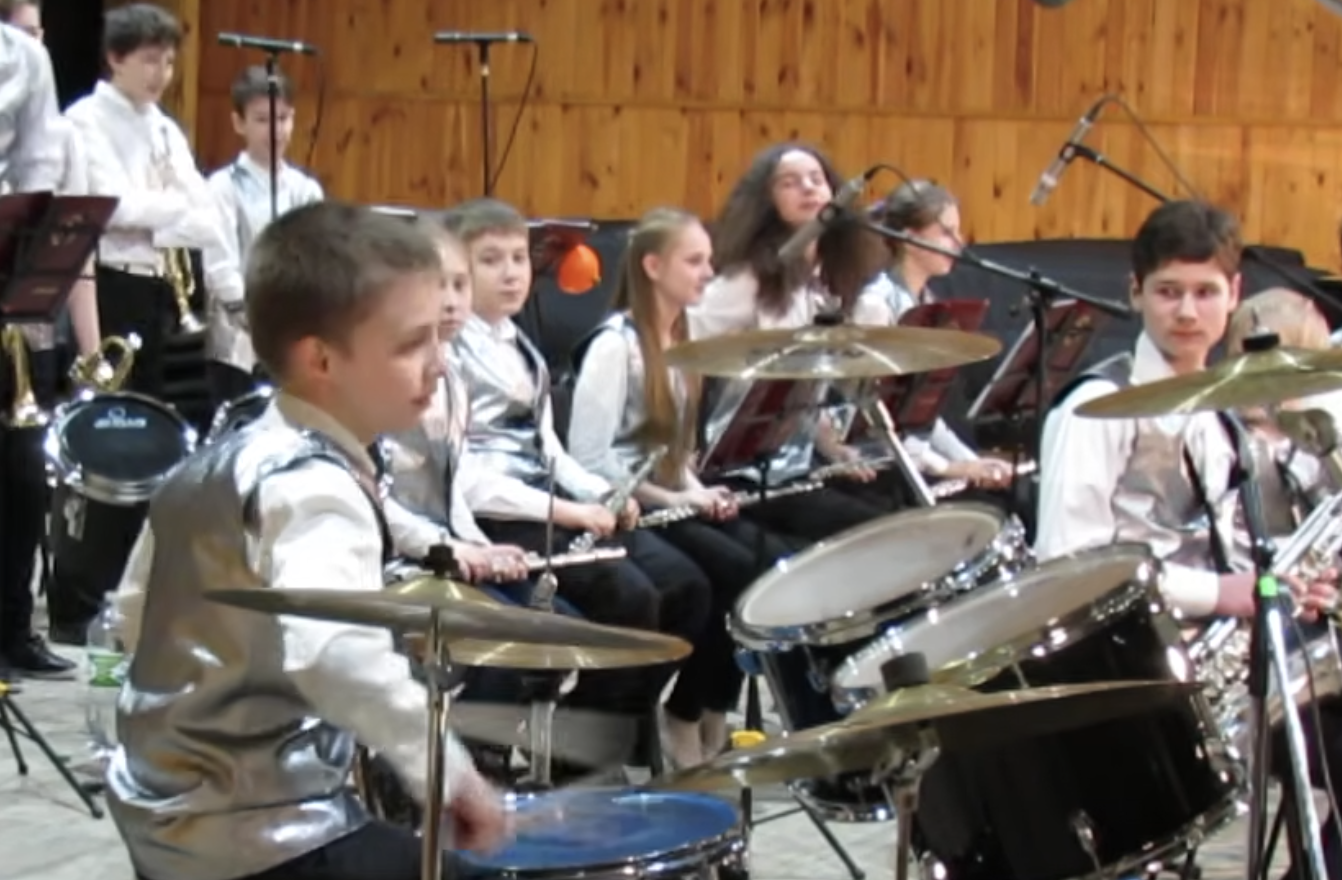 TRENDING NOW: Kid's a prodigy on the drums | iNFOnews.ca
