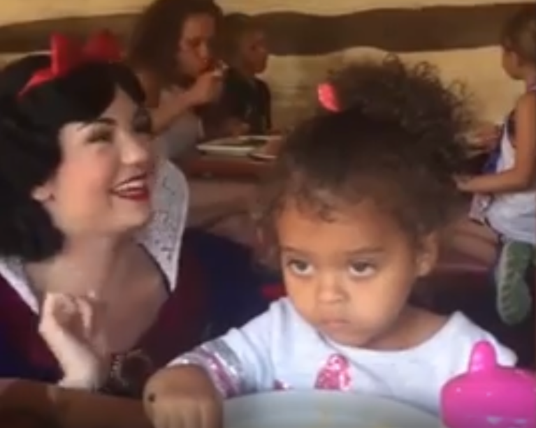 TRENDING NOW: Snow White fails to impress toddler | iNFOnews.ca