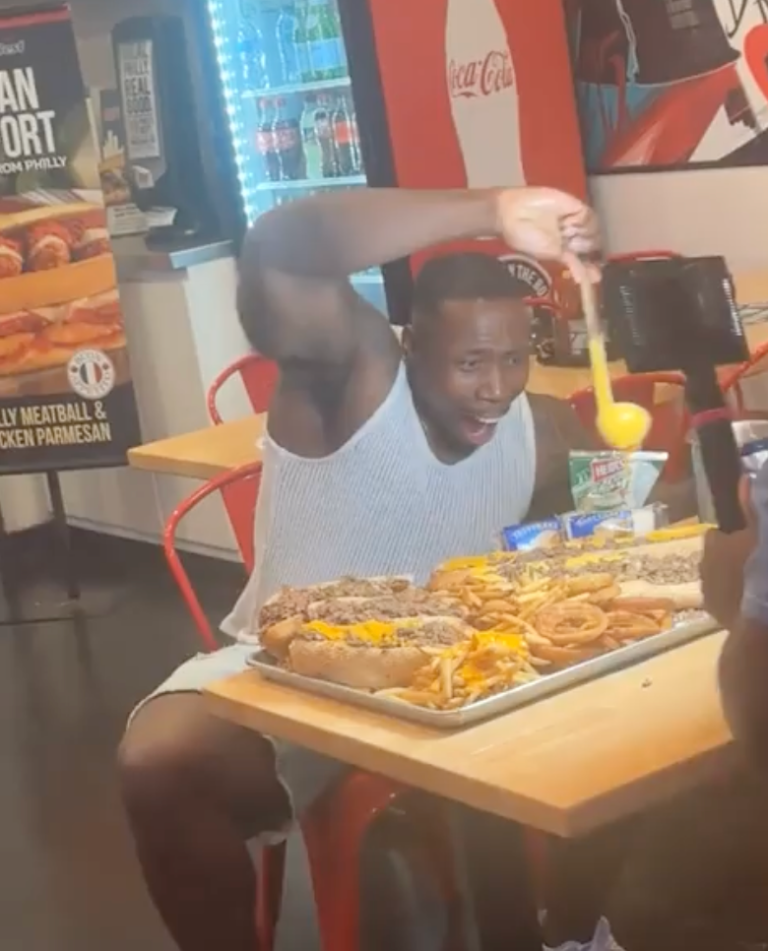 TRENDING NOW: An influencer caught in their natural habitat | iNFOnews.ca