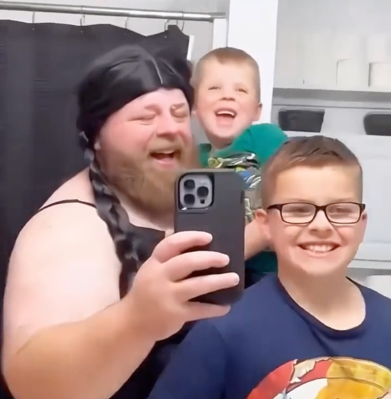 TRENDING NOW: Dad of the year goes to... | iNFOnews.ca