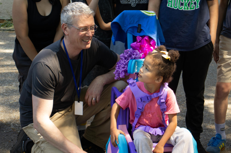 Students make 3D printed wheelchair for Kelowna kindergartener | iNFOnews.ca