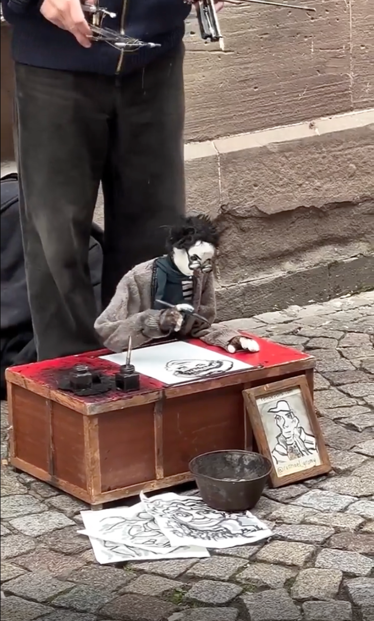 TRENDING NOW: Artist take puppetry to whole new level | iNFOnews.ca