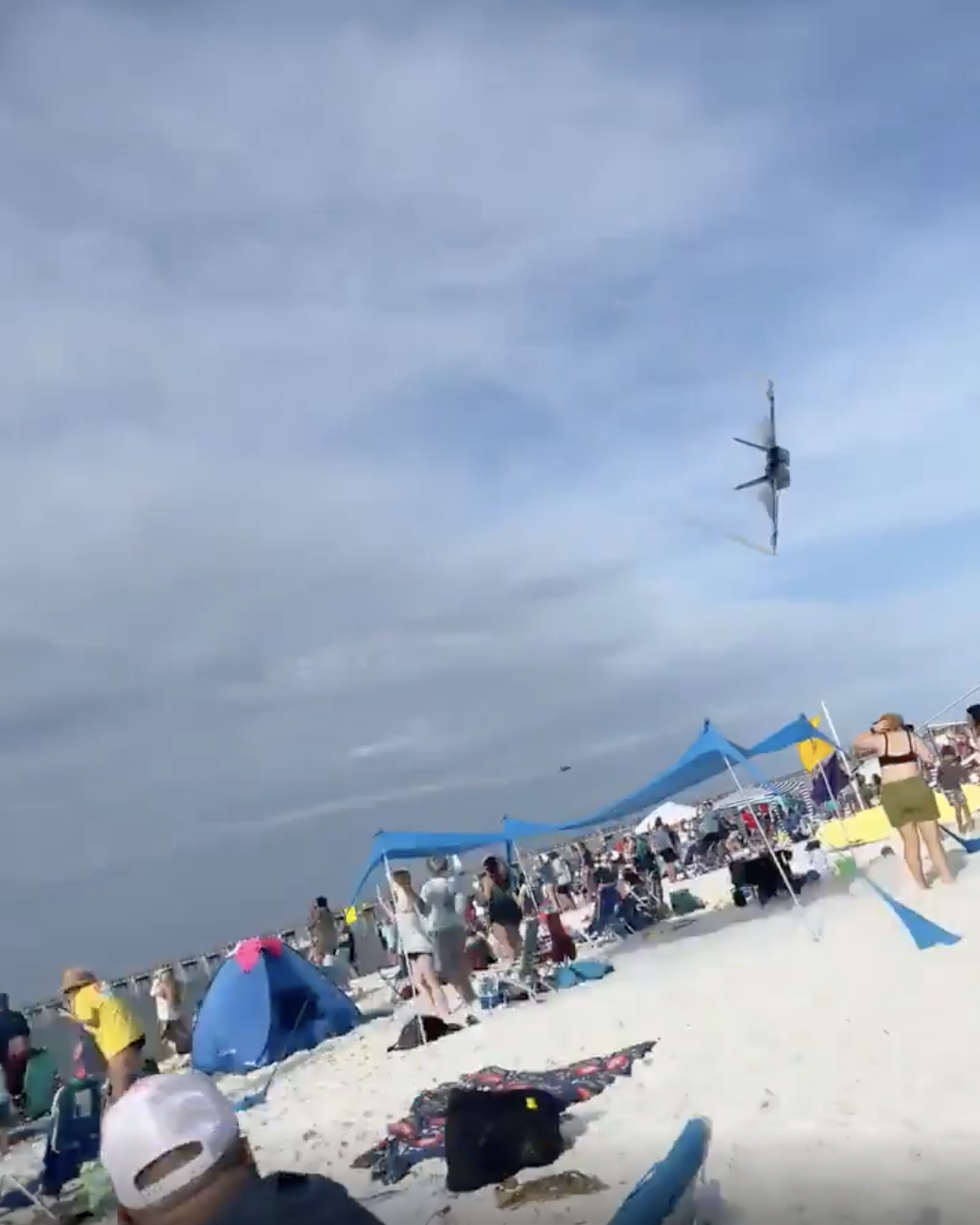 TRENDING NOW: Blue Angel jet buzzes crowd on Florida beach