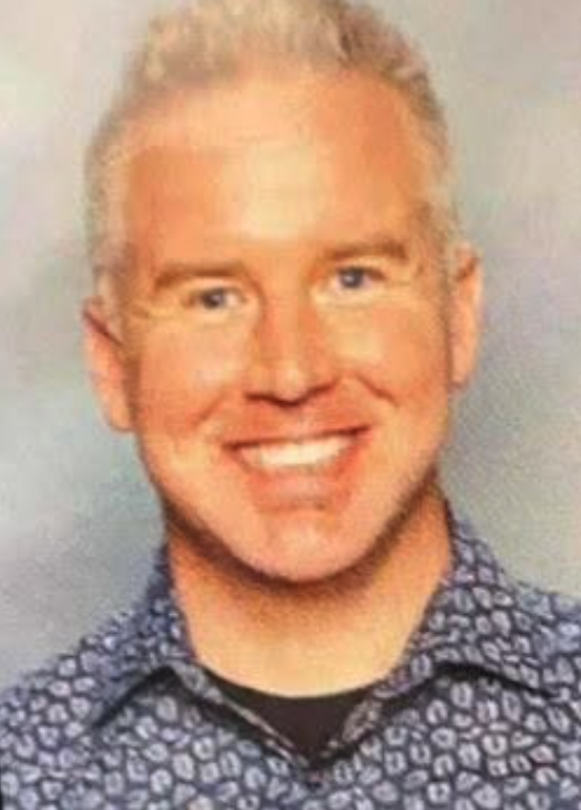 Kelowna teacher, acquitted of child luring after 'drunk' Instagram texts, still gets ban | iNFOnews.ca