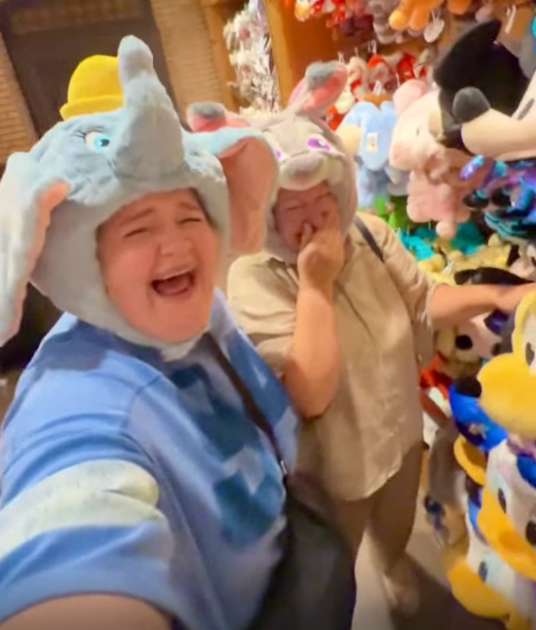 TRENDING NOW: Souvenir hats push these ladies over the top | iNFOnews.ca