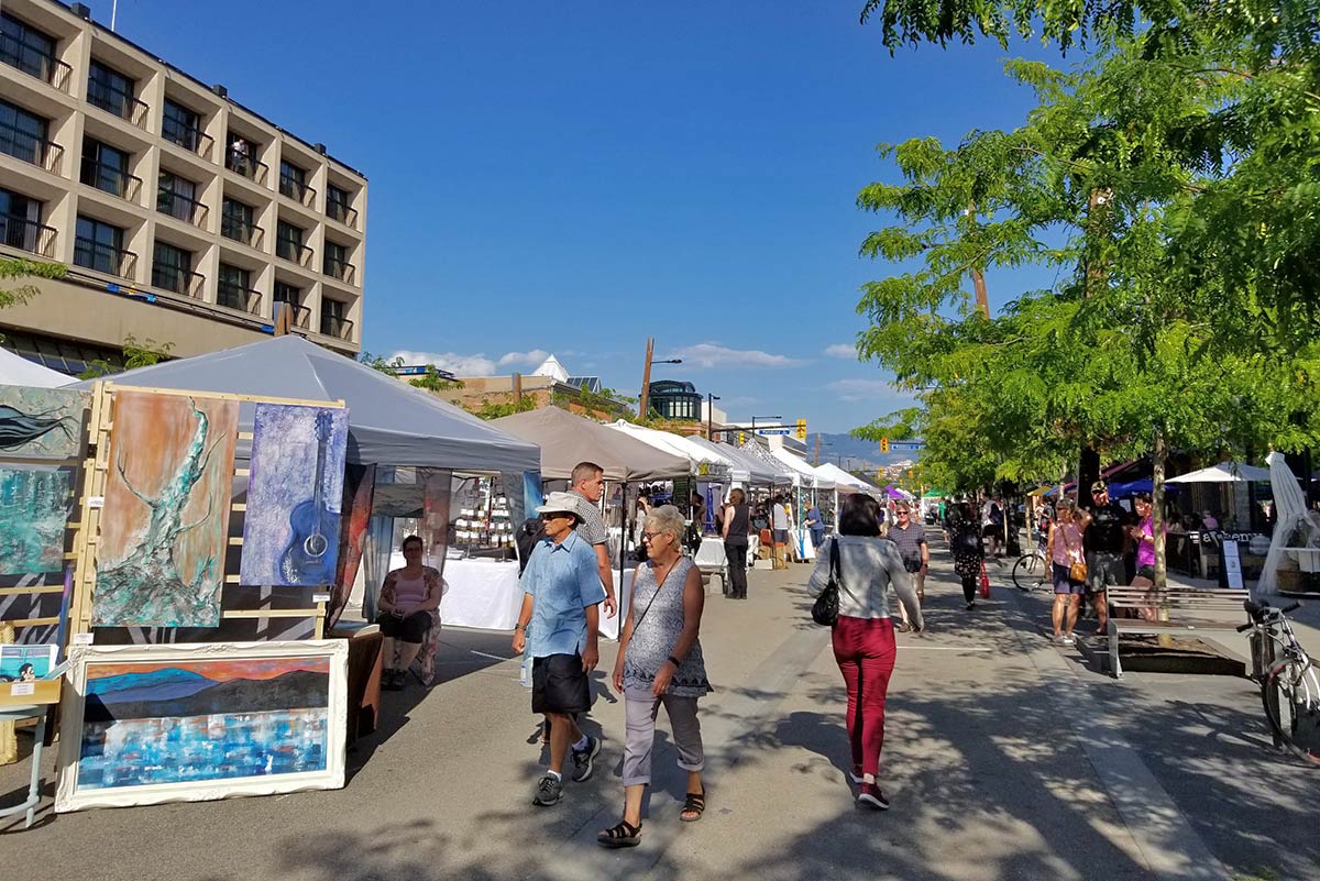 Arts on the Avenue showcases local creatives and the art community for the 11th year