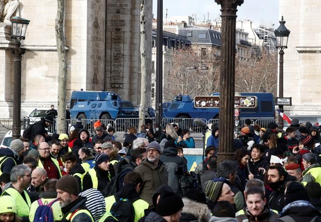 Day and night, yellow vest protests keep pressure on Macron | iNFOnews.ca Day and night, yellow vest protests keep pressure on Macron | iNFOnews.ca
