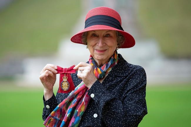 'Emotional' Margaret Atwood receives rare honour from Queen Elizabeth | iNFOnews.ca CP717434760