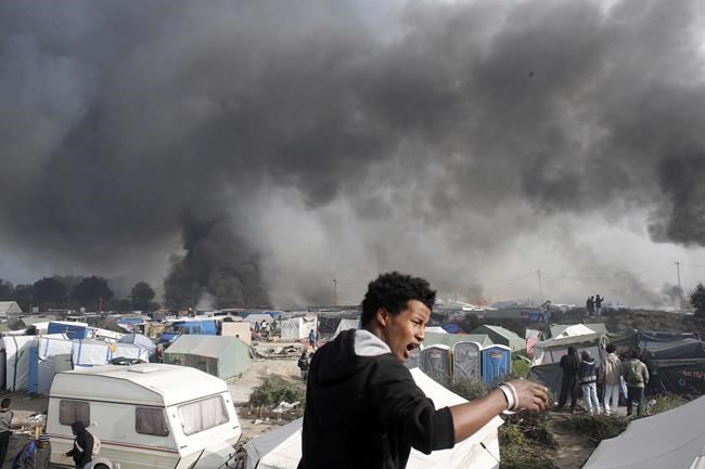 French president: No more migrants allowed at Calais camp | iNFOnews.ca
