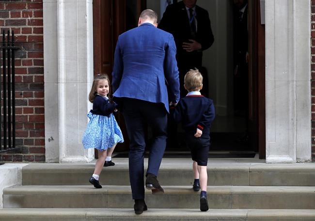 The Latest: Royal baby's siblings arrive to meet new prince | iNFOnews.ca CP1781673111