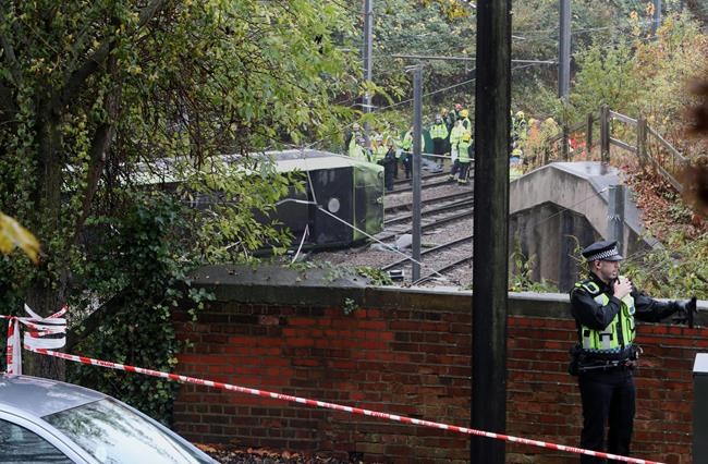 Police: 7 killed in London early morning tram derailment | iNFOnews.ca