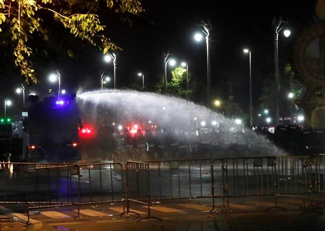 Thai police use tear gas, rubber bullets to break up protest | iNFOnews.ca