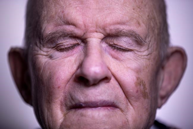 AP PHOTOS: After Auschwitz, survivors still bear witness | iNFOnews.ca CP1773510210