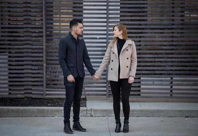 "I do" or "I don't": COVID-19 forcing engaged couples to make tough decisions | iNFOnews.ca