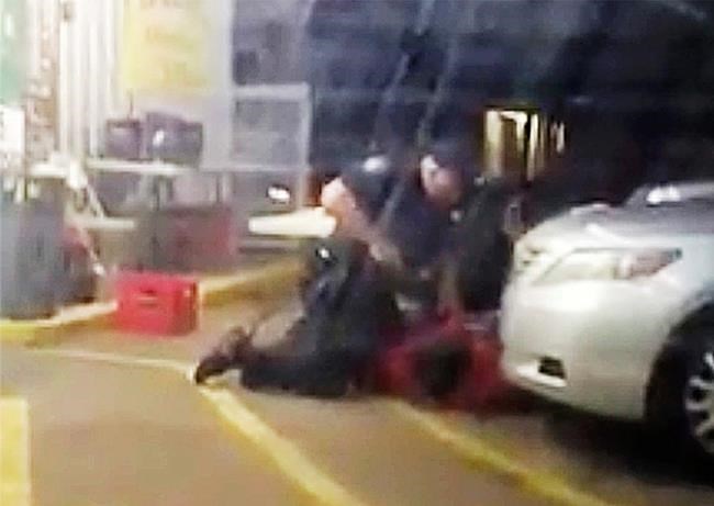 1 officer dismissed from Alton Sterling wrongful death suit | iNFOnews.ca