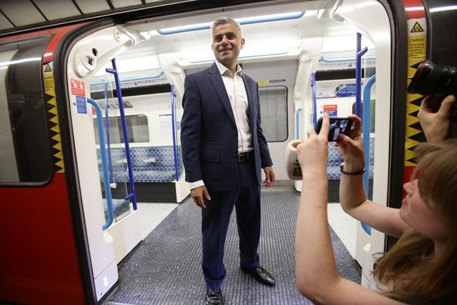 London mayor calls on Labour Party members to replace leader | iNFOnews.ca