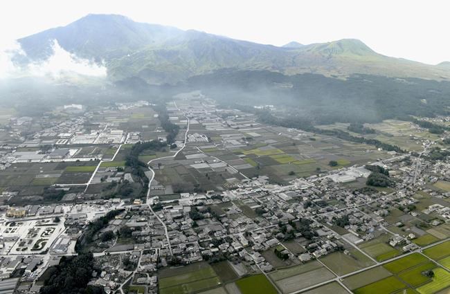 Volcano in southern Japan erupts; no injuries | iNFOnews.ca