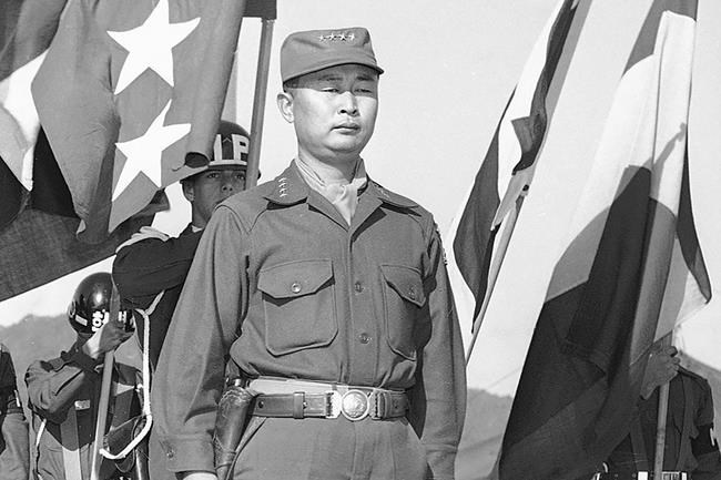 Paik Sun-yup, major South Korean war hero, dies at 99 | iNFOnews.ca