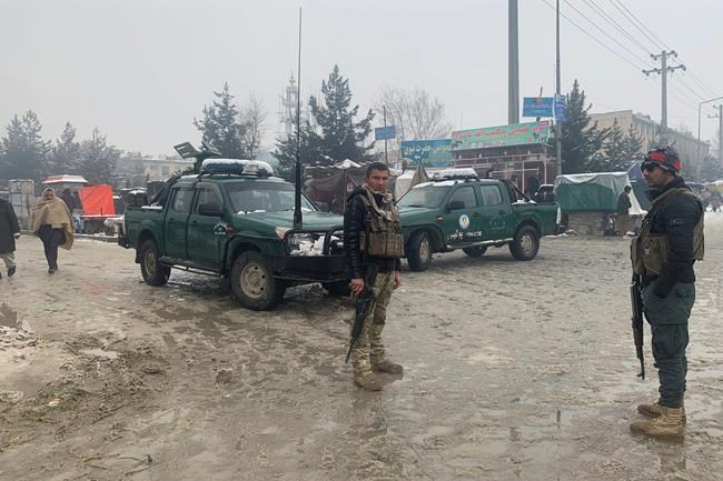 Suicide bombing near military academy in Kabul kills 6 | iNFOnews.ca CP389591008