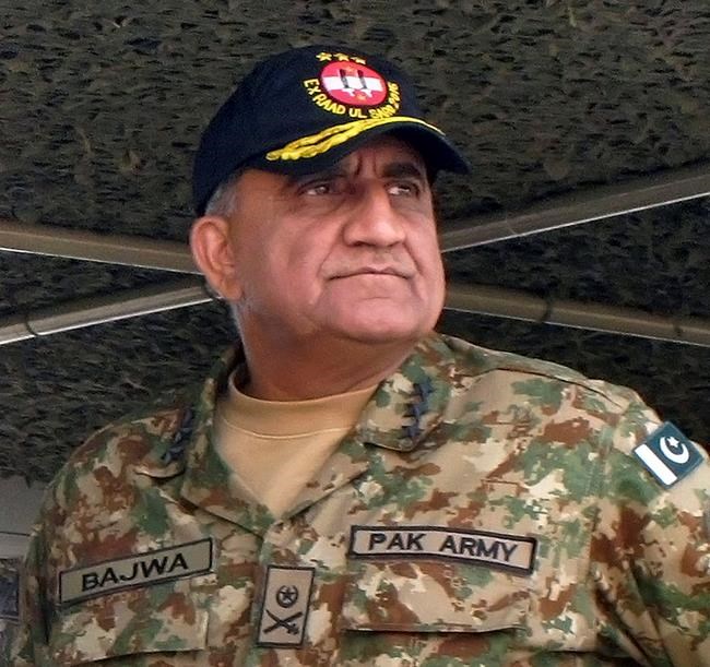 New Pakistan army chief faces tensions with Kabul, India | iNFOnews.ca