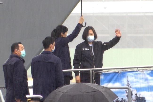 Taiwan President Tsai visits naval base amid Chinese threats | iNFOnews.ca Taiwan President Tsai visits naval base amid Chinese threats | iNFOnews.ca
