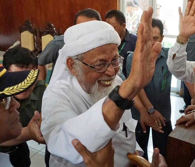 Indonesia reverses course on plan to free radical cleric | iNFOnews.ca CP347598315
