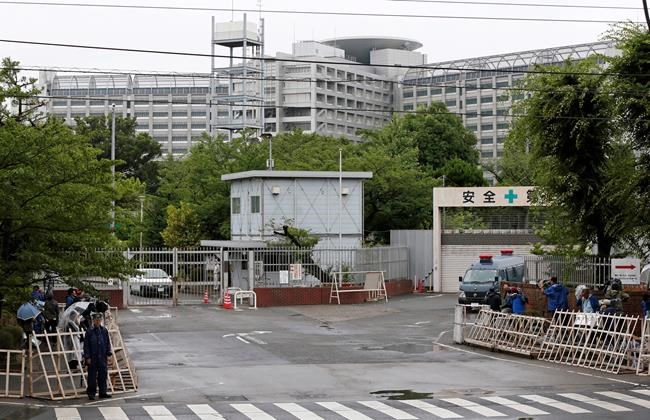 Japan hangs 6 more members of cult behind subway gas attack | iNFOnews.ca