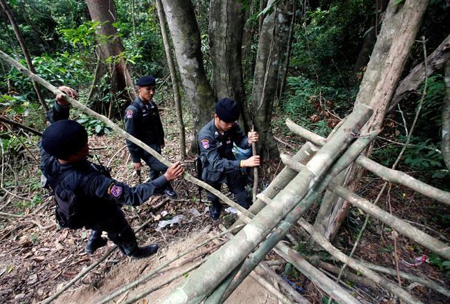 Army general among Thais convicted of human trafficking | iNFOnews.ca CP2114870052
