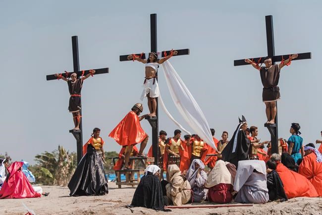 Devotees nailed to crosses on Good Friday in Philippines | iNFOnews.ca