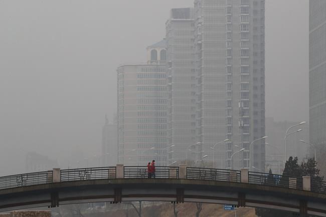 Lawyers sue Chinese authorities for not getting rid of smog | iNFOnews.ca CP1972241707