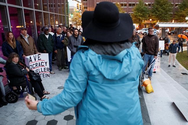 Protesters nationwide seek to protect Russia investigation | iNFOnews.ca