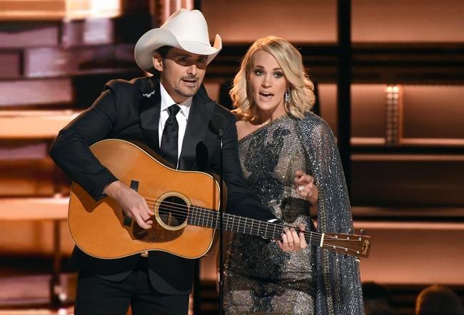 Beyonce, baseball and Dolly - key moments at the CMA Awards | iNFOnews.ca