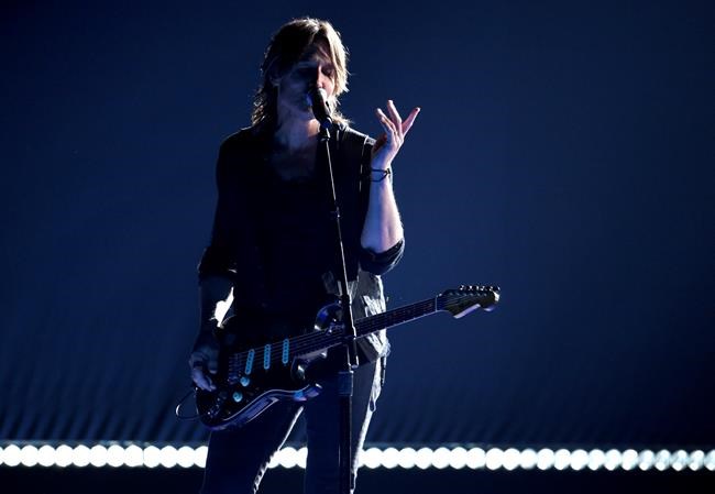 The Latest: Urban debuts new song at CMA Awards | iNFOnews.ca The Latest: Urban debuts new song at CMA Awards | iNFOnews.ca