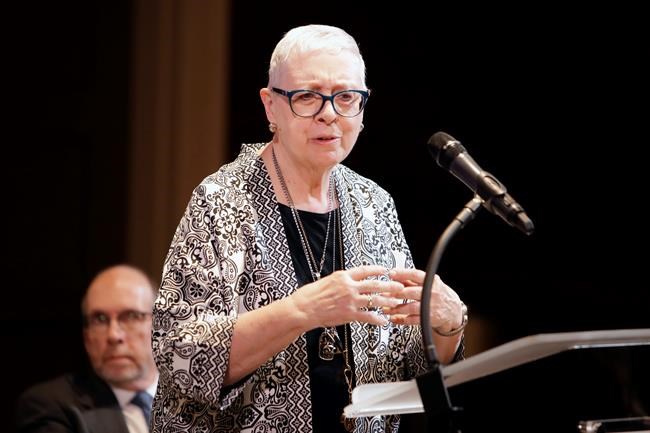 Libraries want public to protest publisher's e-book embargo | iNFOnews.ca CP23217169