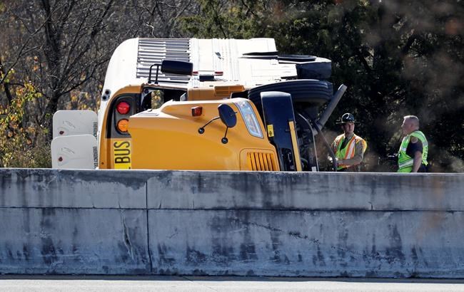 Tennessee school bus crash sends 23 students to hospital | iNFOnews.ca