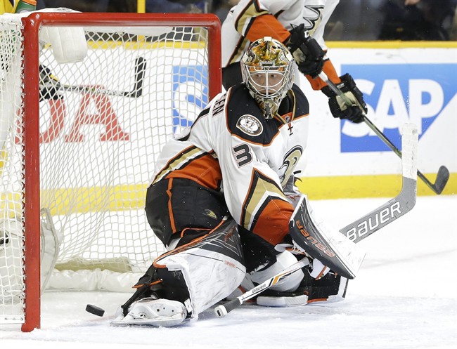 Road team again: Ducks beat Preds 4-1 to tie up series 2-2 | iNFOnews.ca CP37172229