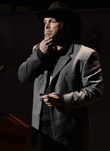 Kenny Rogers, Bobby Bare, 'Cowboy' Jack Clement inducted into Country Music Hall of Fame | iNFOnews.ca