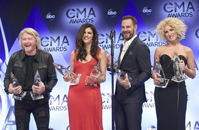 Little Big Town, Chris Stapleton shine at CMA Awards; Luke Bryan wins entertainer of the year | iNFOnews.ca CP35195259