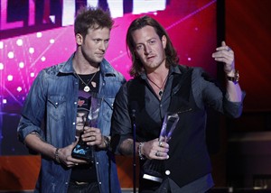 'CMT Artists of the Year' show honours diverse musicians reflecting country's past, present | iNFOnews.ca CP30954653