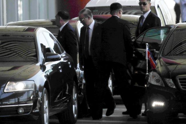 3 sets of talks aimed at arranging summit between Trump, Kim | iNFOnews.ca CP1142363659