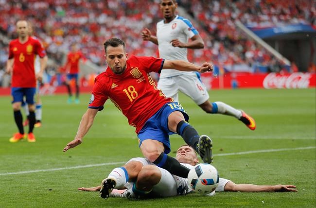 Pique scores late, gives Spain opening win at Euro 2016 | iNFOnews.ca Pique scores late, gives Spain opening win at Euro 2016 | iNFOnews.ca