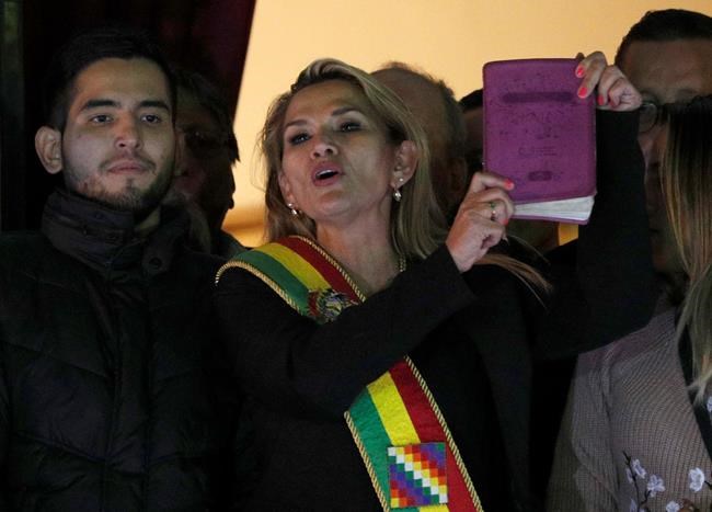 Opposition lawmaker claims presidency in crisis-torn Bolivia | iNFOnews.ca Opposition lawmaker claims presidency in crisis-torn Bolivia | iNFOnews.ca
