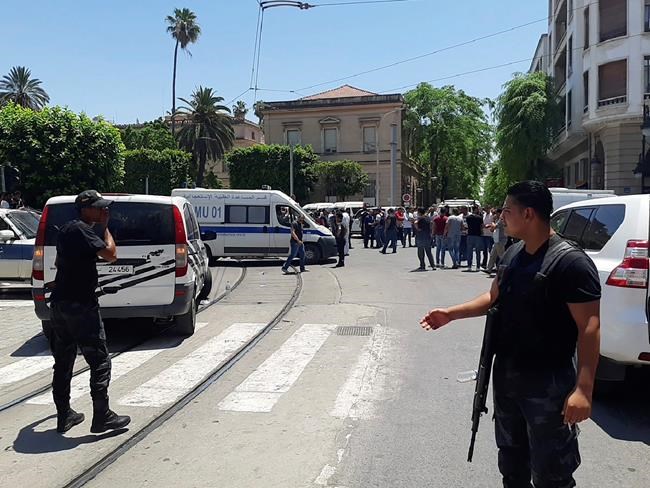 The Latest: Police officer dies in Tunisia suicide attack | iNFOnews.ca