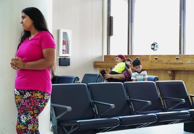 Judge: 'Great progress' reuniting families split at border | iNFOnews.ca