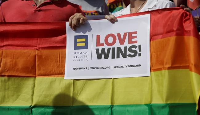 Supreme Court lets stand Texas ruling on gay spouse benefits | iNFOnews.ca CP1642015937