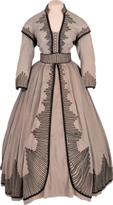 Outfit worn in film 'Gone With the Wind' by Vivien Leigh could fetch $100,000 at auction | iNFOnews.ca Outfit worn in film 'Gone With the Wind' by Vivien Leigh could fetch $100,000 at auction | iNFOnews.ca