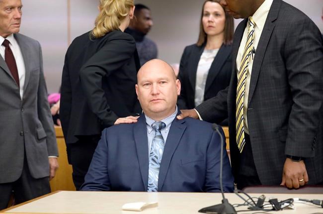 Ex-Dallas officer not guilty of assault in fatal shooting | iNFOnews.ca Ex-Dallas officer not guilty of assault in fatal shooting | iNFOnews.ca