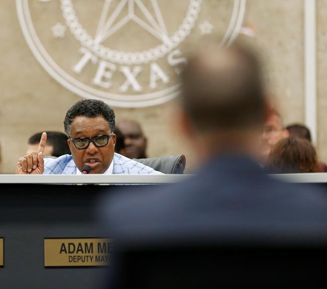 Dallas mayor pro tem pleads guilty to accepting bribes | iNFOnews.ca CP1982459389