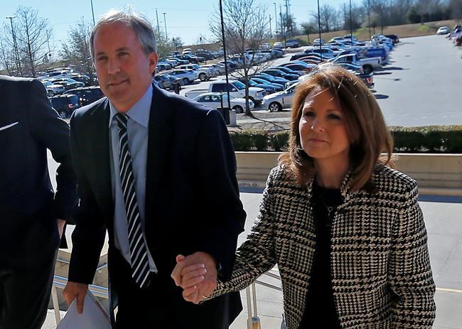 Texas senator defends bill empowering husband's office | iNFOnews.ca