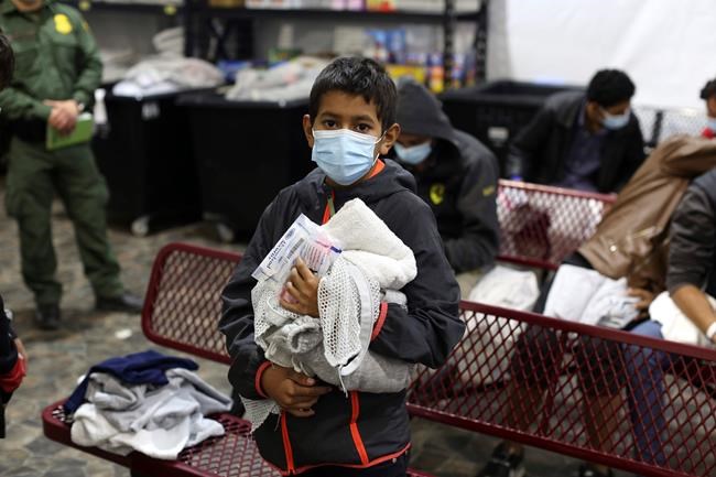 EXPLAINER: Questions remain about conditions of migrant kids | iNFOnews.ca
